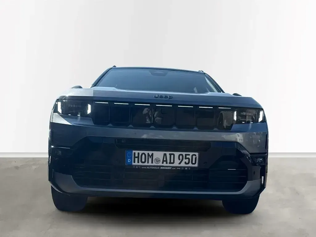 Gebraucht Jeep Compass 145 PS (106 kW) 2026 Grau SUV