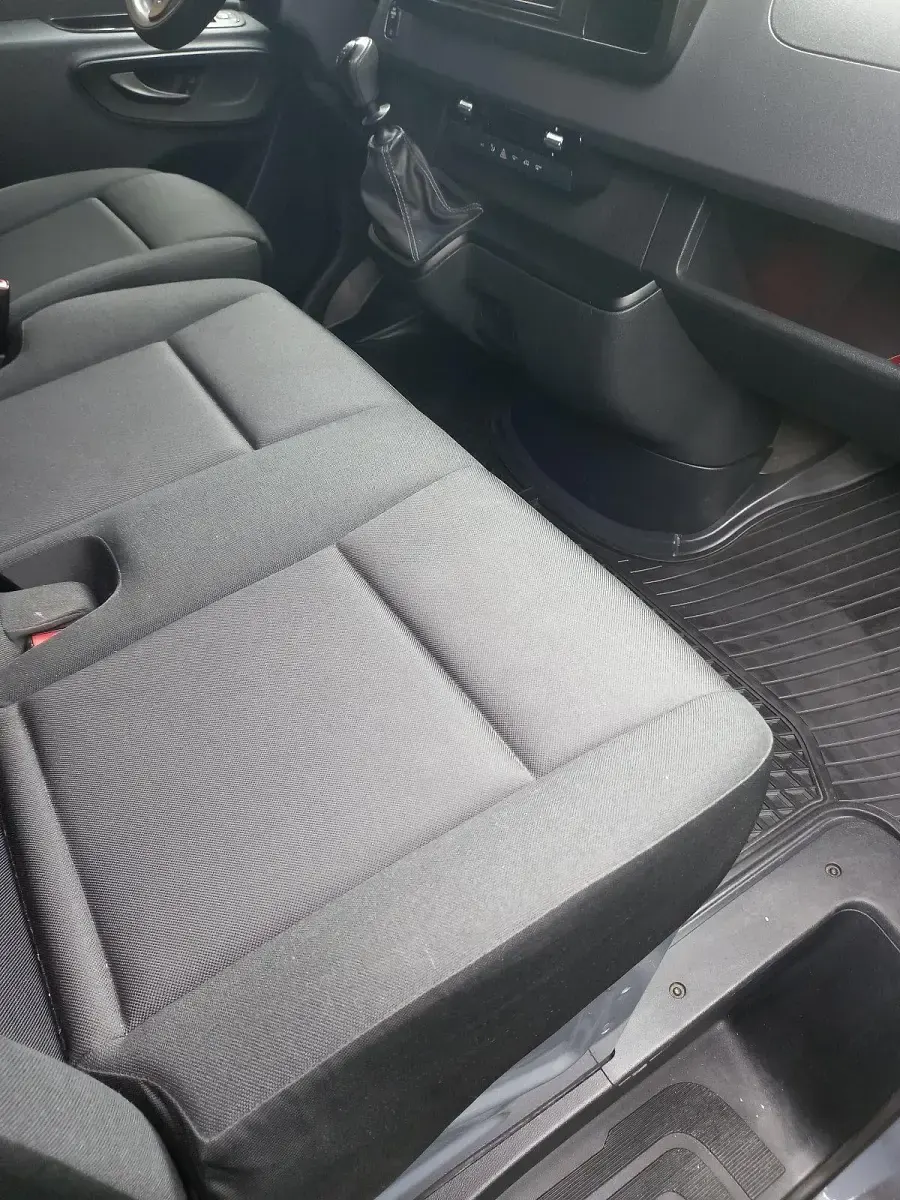 Gebraucht Mercedes Sprinter 114 PS (83 kW) 2020 Grau Van