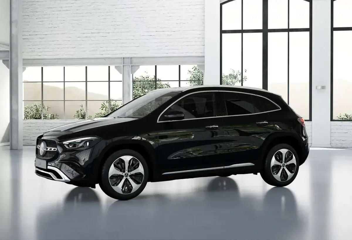 Gebraucht Mercedes GLA220 Progressive 190 PS (139 kW) 2026 Metalliclack kosmosschwarz SUV
