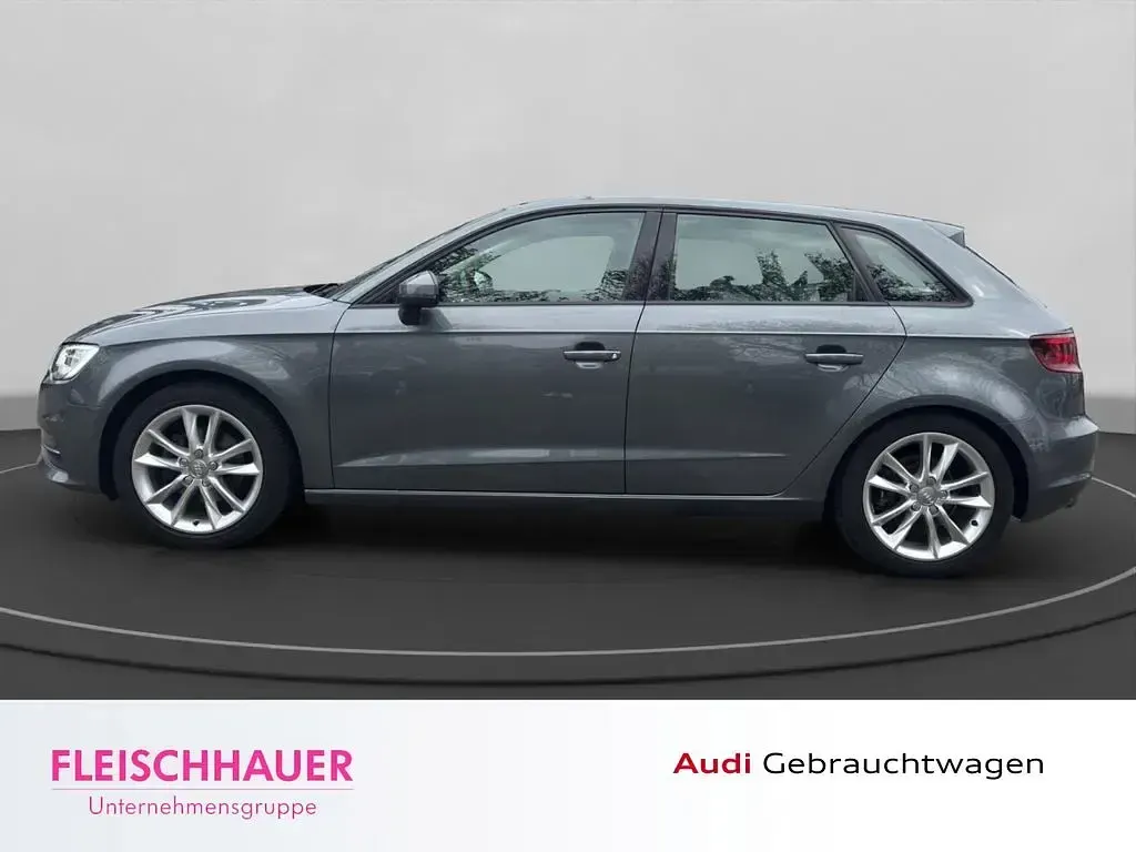 Gebraucht Audi A3 Ambition 125 PS (91 kW) 2016 Grau Limousine