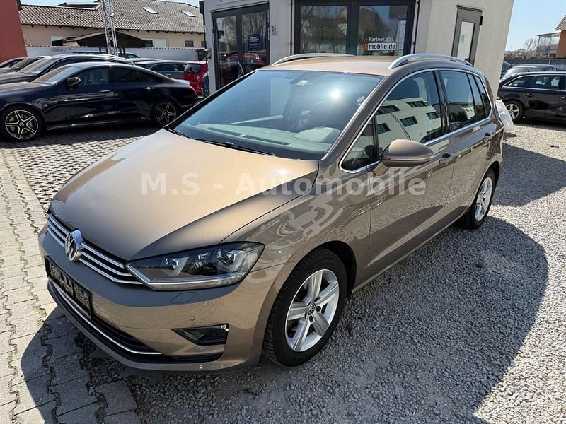 Pyramid gold metallic Gebraucht 2015 VW Golf Sportsvan Highline Van / Kleinbus | 13.950 € (Fairer Preis) - Bild 1/4