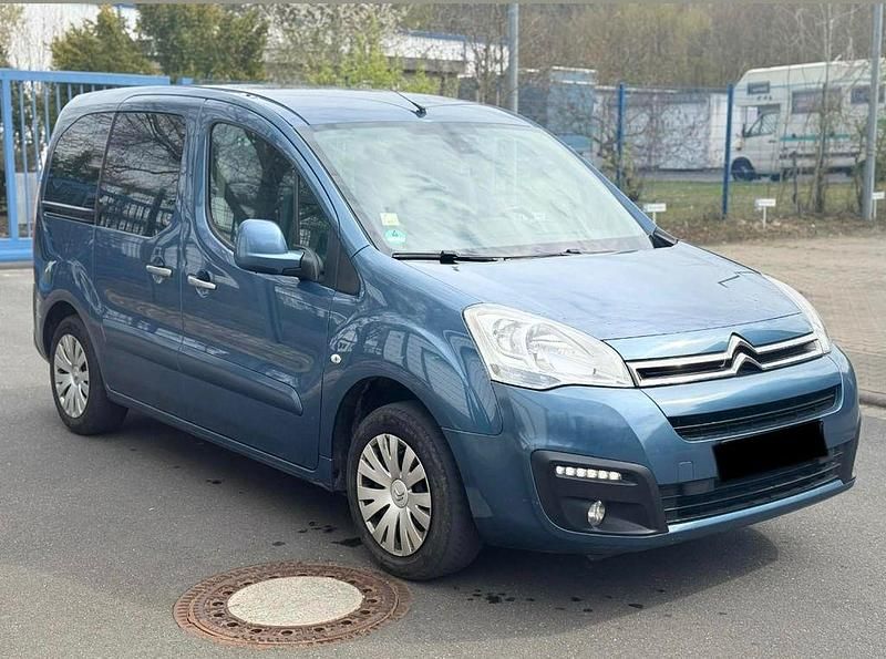 Gebraucht Citroën Berlingo PureTech 110 PS (80 kW) 2017 Blau Van / Kleinbus