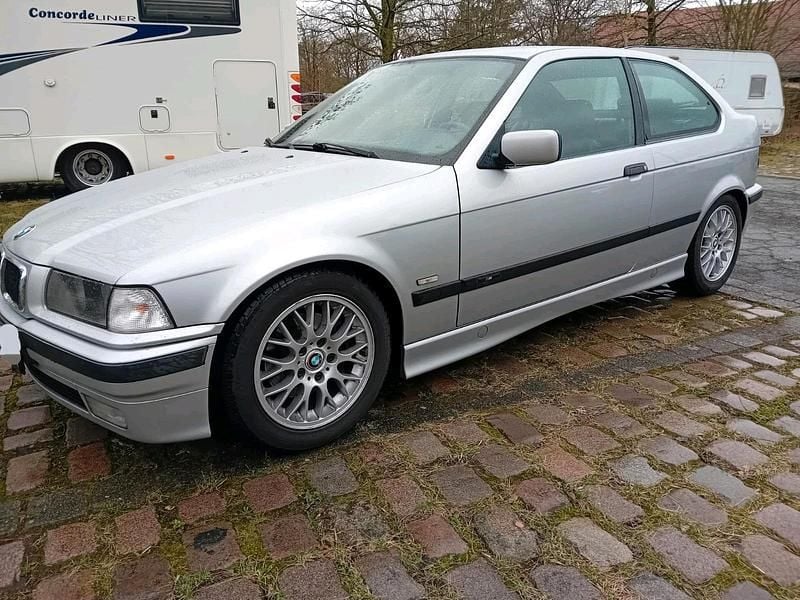 Gebraucht BMW 323 170 PS (125 kW) 1999 Silber Coupé