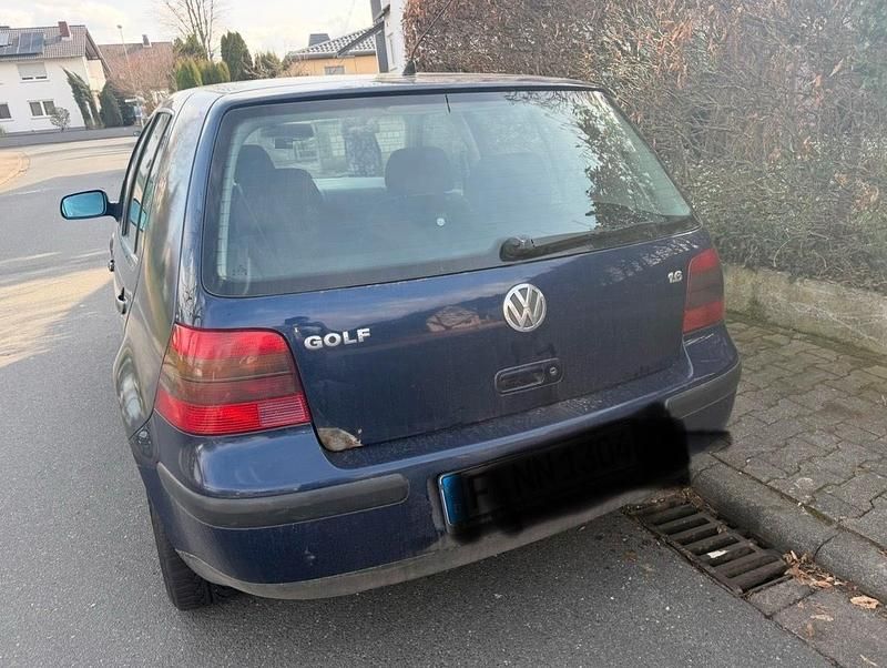 Gebraucht VW Golf IV 101 PS (74 kW) 2000 Blau Kleinwagen