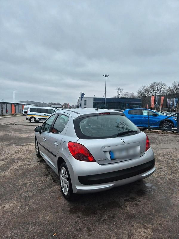 Gebraucht Peugeot 207 88 PS (64 kW) 2007 Grau Limousine
