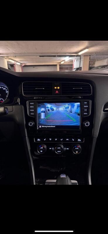 Andere außenfarben Gebraucht 2014 VW Golf VII Limousine | 13.300 € (Fairer Preis) - Bild 1/4