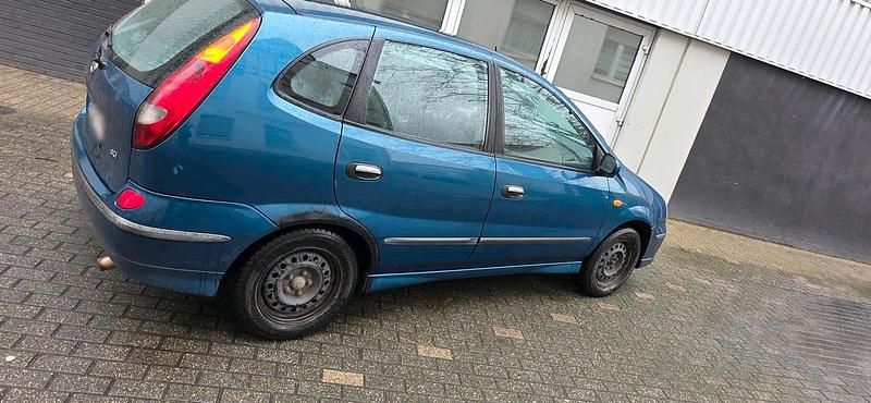 Gebraucht Nissan Almera 112 PS (82 kW) 2004 Blau Kleinwagen