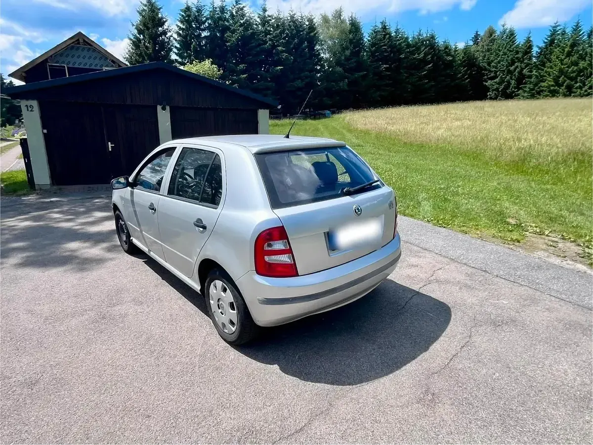 Gebraucht Skoda Fabia 64 PS (47 kW) 2003 Silber Kleinwagen