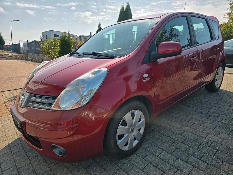 Rot Gebraucht 2008 Nissan Note Acenta Van / Kleinbus | 2.799 € (Fairer Preis) - Bild 1/4