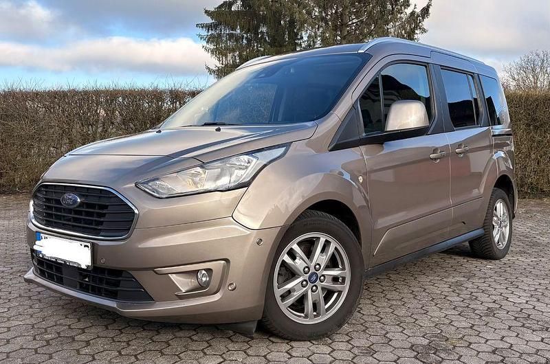 Gebraucht Ford Tourneo Connect Titanium 101 PS (74 kW) 2019 Silber Van / Kleinbus