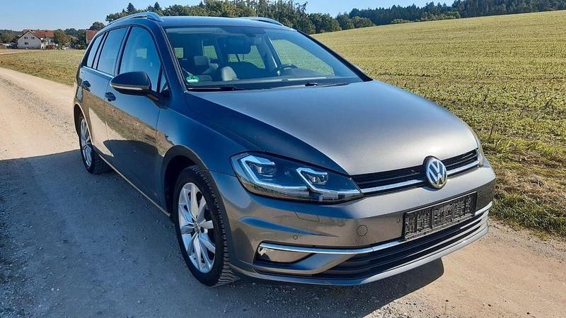 Grau Gebraucht 2020 VW Golf VII Highline Kombi | 16.200 € (Superpreis) - Bild 1/4