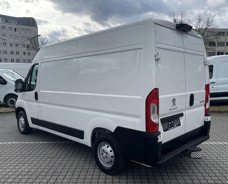 Gebraucht Peugeot Boxer 140 PS (102 kW) 2020 Weiß Van
