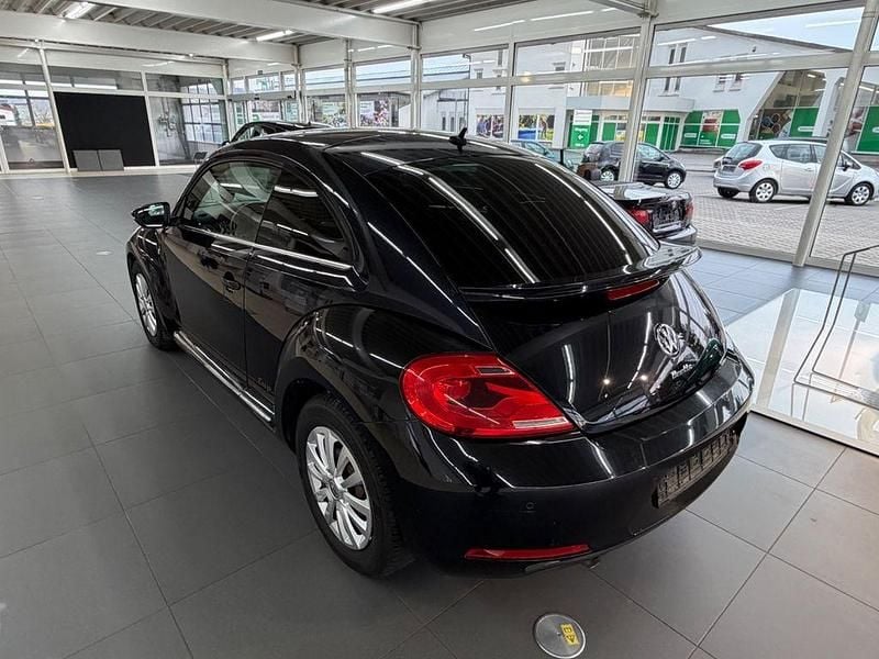 Gebraucht VW Beetle Cup 105 PS (77 kW) 2014 Schwarz Kleinwagen