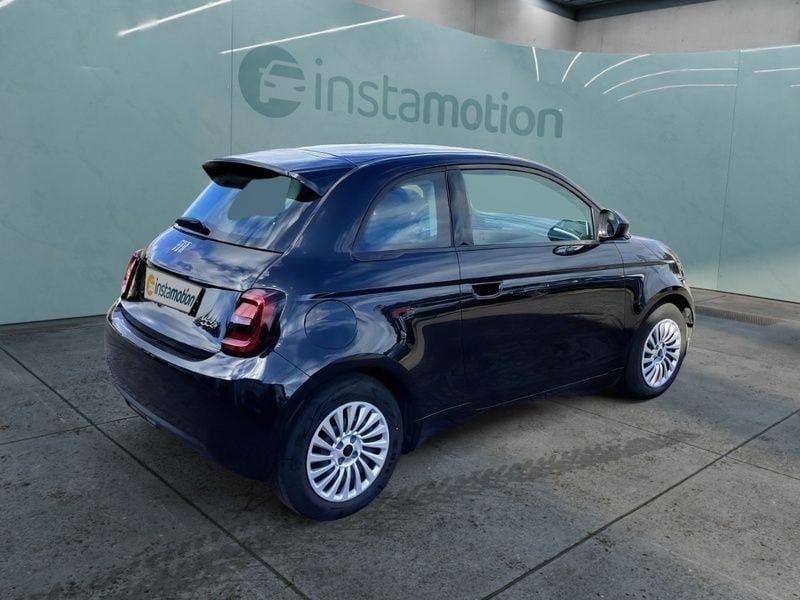 Gebraucht Fiat 500e Action 69 kW (95 PS) 2022 Schwarz Limousine
