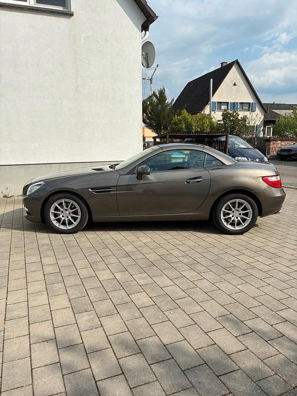 Gebraucht Mercedes SLK200 184 PS (135 kW) 2011 Grau Cabrio