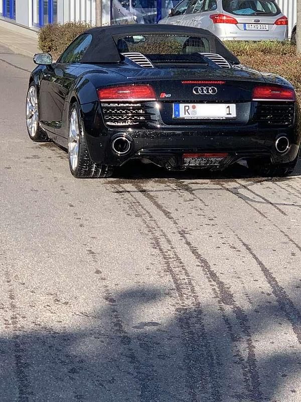 Gebraucht Audi R8 Spyder Basis 430 PS (316 kW) 2015 Schwarz Cabrio