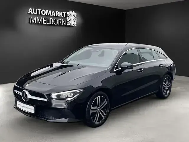 Gebraucht Mercedes CLA220 190 PS (139 kW) 2021 Schwarz Limousine