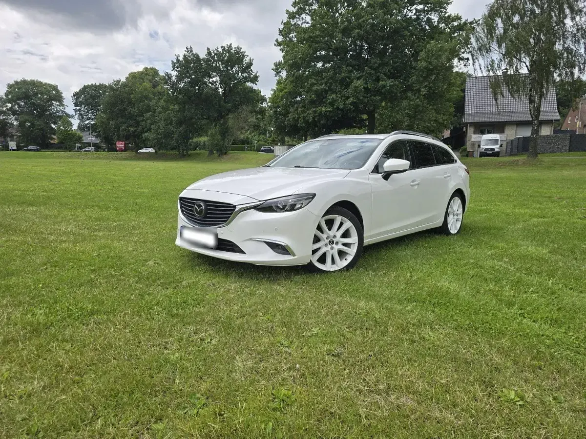 Gebraucht Mazda 6 Nakama Intense 175 PS (128 kW) 2016 Weiß Kombi
