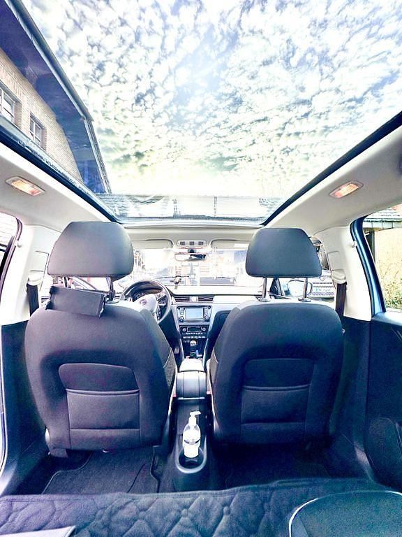 Gebraucht Skoda Rapid Joy 90 PS (66 kW) 2016 Blau Limousine