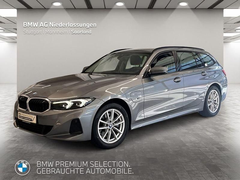 Grau Gebraucht 2022 BMW 320e Kombi | 30.370 € (Fairer Preis) - Bild 1/4