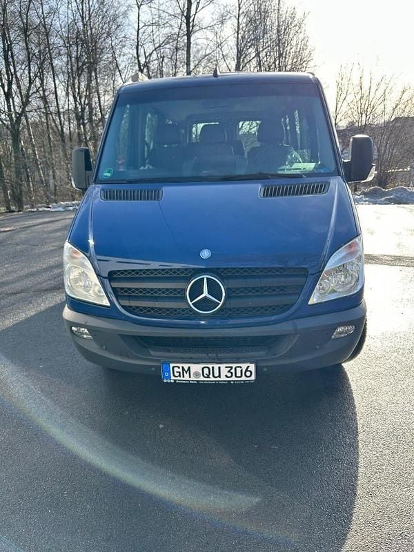 Second-hand Mercedes Sprinter 150 CP (110 kW) 2011 Albastru Van