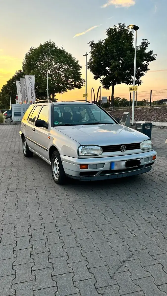 Gebraucht VW Golf III 75 PS (55 kW) 1996 Silber Kombi