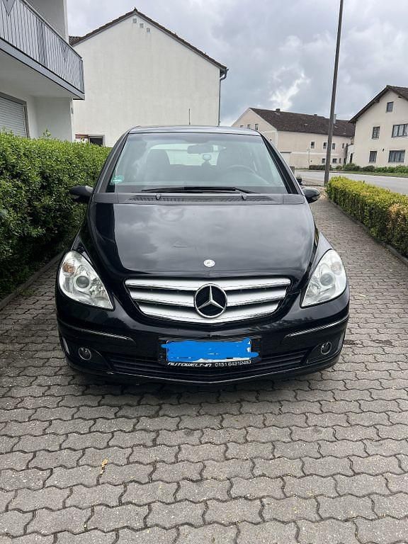 Schwarz Gebraucht 2008 Mercedes B180 Van / Kleinbus | 1.990 € (Superpreis) - Bild 1/4