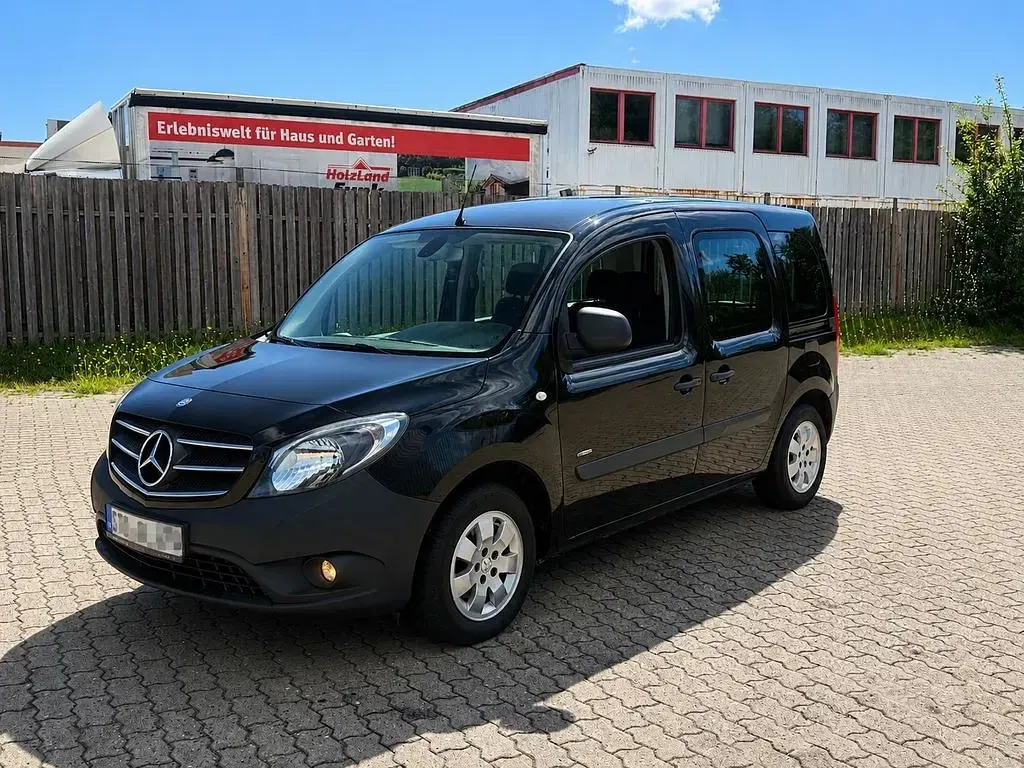 Gebraucht Mercedes Citan 111 110 PS (80 kW) 2017 Schwarz Van / Kleinbus