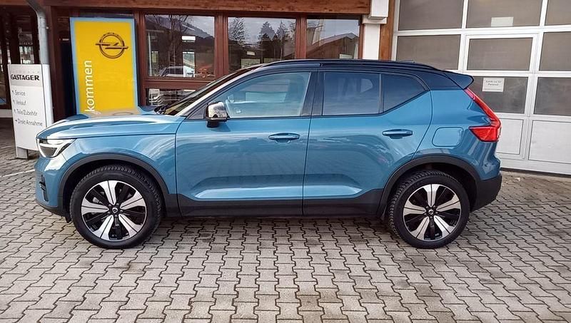 Gebraucht Volvo XC40 Plus 169 kW (231 PS) 2022 Blau SUV