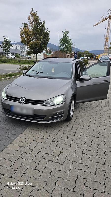 Grau Gebraucht 2015 VW Golf VII Kombi | 7.000 € (Fairer Preis) - Bild 1/4