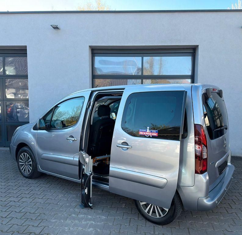 Gebraucht Peugeot Partner 99 PS (72 kW) 2016 Grau Van / Kleinbus