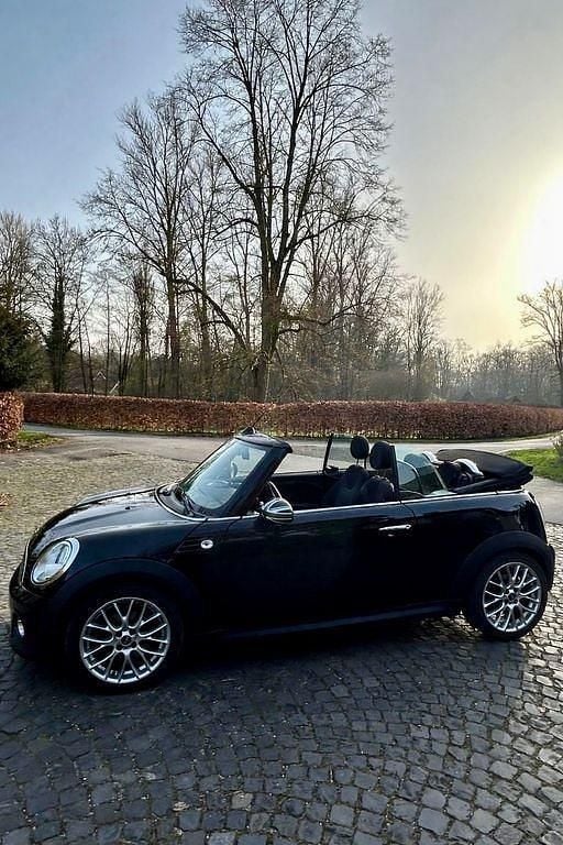 Gebraucht Mini One Cabriolet Pepper 98 PS (72 kW) 2012 Schwarz Cabrio