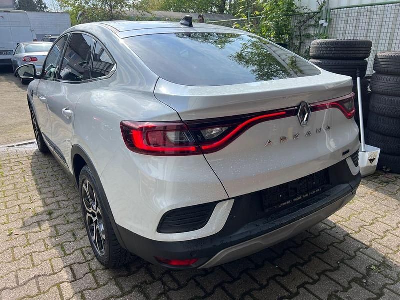 Gebraucht Renault Arkana Techno 143 PS (105 kW) 2022 Weiß SUV