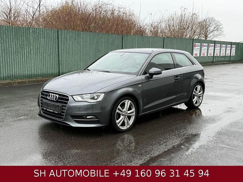 Grau Gebraucht 2013 Audi A3 S-Line Limousine | 8.950 € (Superpreis) - Bild 1/4