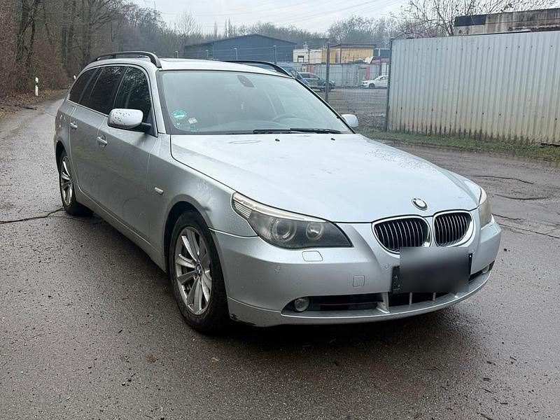 Gebraucht BMW 525 177 PS (130 kW) 2005 Silber Kombi
