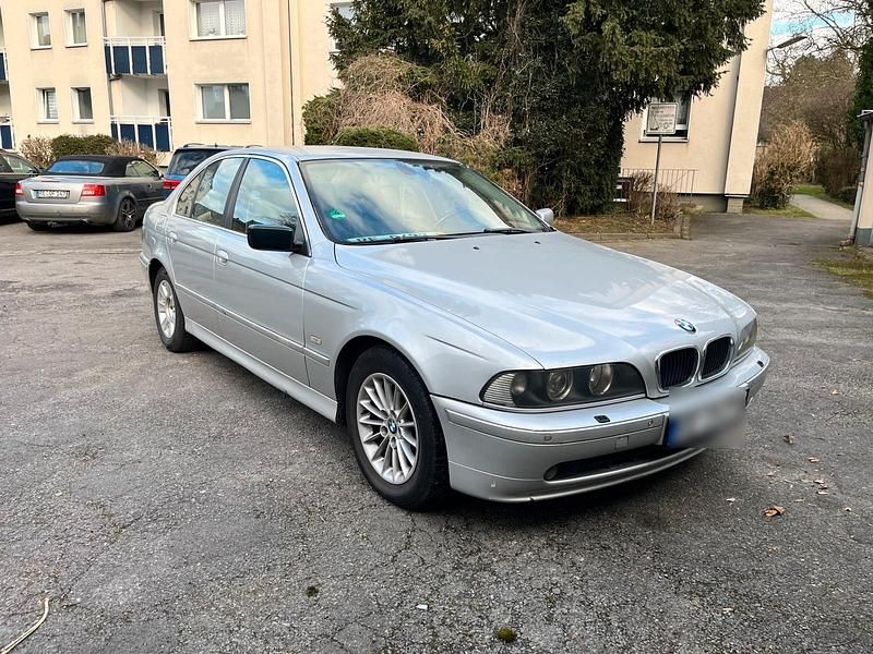 Gebraucht BMW 525 Basis 163 PS (119 kW) 2002 Silber Limousine