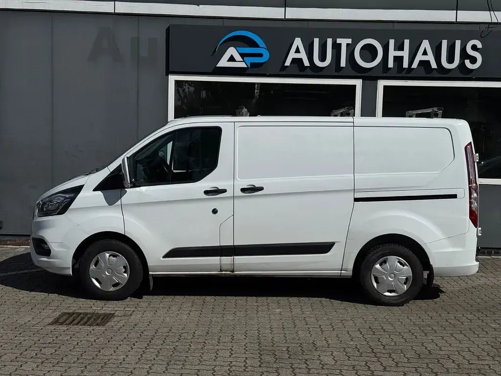 Gebraucht Ford Transit Custom 131 PS (96 kW) 2021 Weiß Van