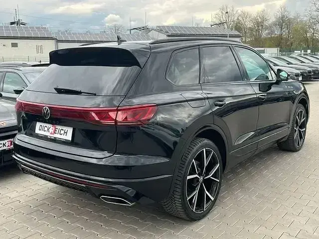 Gebraucht VW Touareg R-line 286 PS (210 kW) 2025 Schwarz SUV