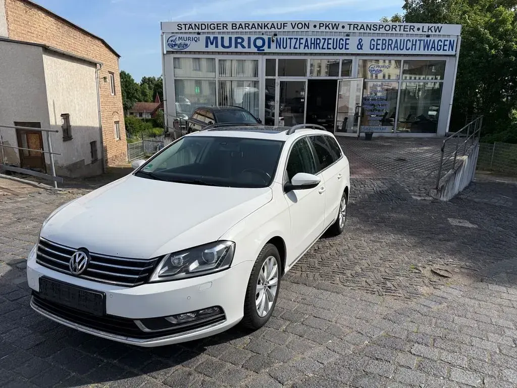 Gebraucht VW Passat 140 PS (102 kW) 2014 Weiß Limousine