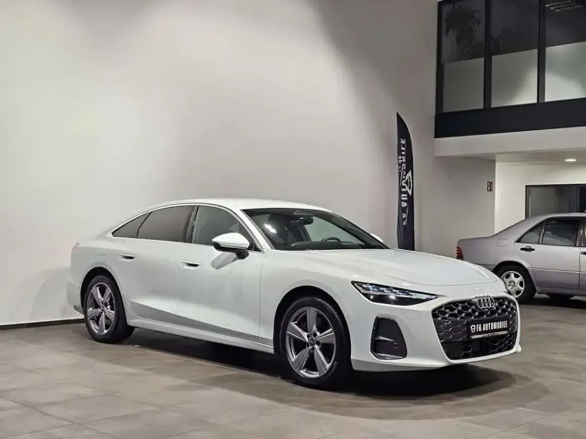 Gebraucht Audi A6 S-Line 204 PS (150 kW) 2025 Weiß Limousine