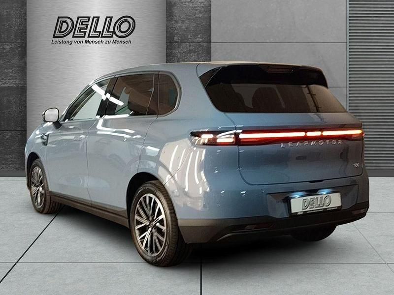 Neu Leapmotor B10 160 kW (218 PS) 2025 Blau SUV