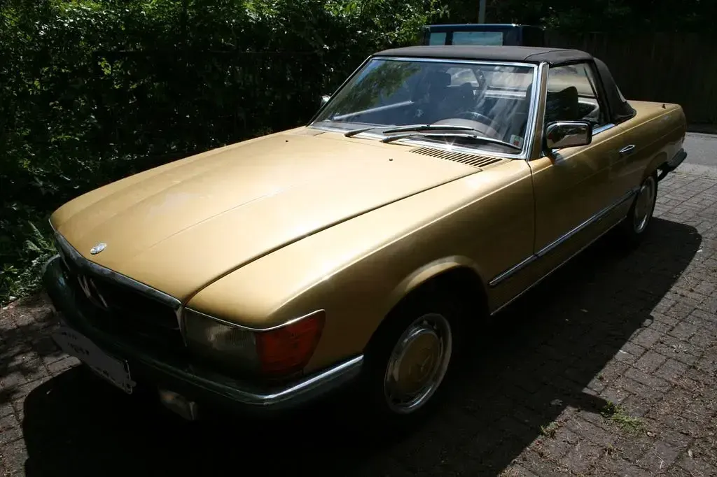 Gebraucht Mercedes SL280 177 PS (130 kW) 1978 Gold Cabrio