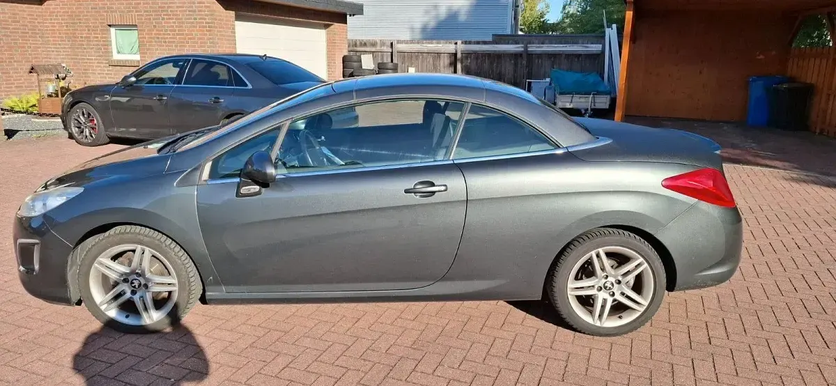 Gebraucht Peugeot 308 CC 140 PS (102 kW) 2013 Grau Cabrio