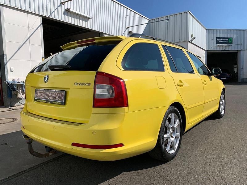 Gebraucht Skoda Octavia RS 170 PS (125 kW) 2011 Gelb Kombi