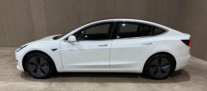 Gebraucht Tesla Model 3 Standard Range Plus 239 kW (325 PS) 2020 Weiß Limousine