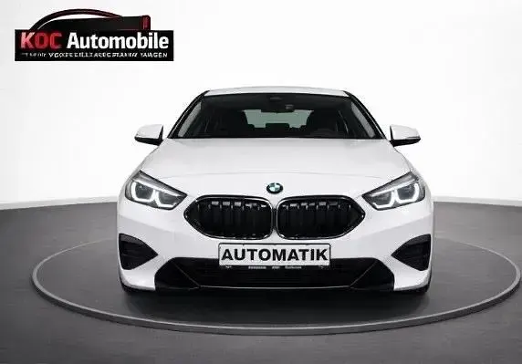 Gebraucht BMW 216 116 PS (85 kW) 2022 Weiß Coupé