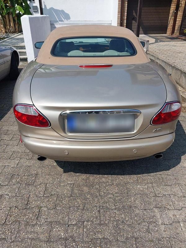 Gebraucht Jaguar XK 284 PS (208 kW) 2001 Gold Cabrio