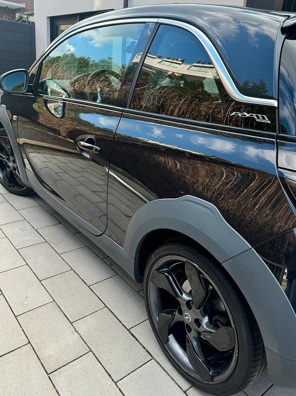 Gebraucht Opel Adam Rocks Rocks 116 PS (85 kW) 2015 Schwarz Kleinwagen