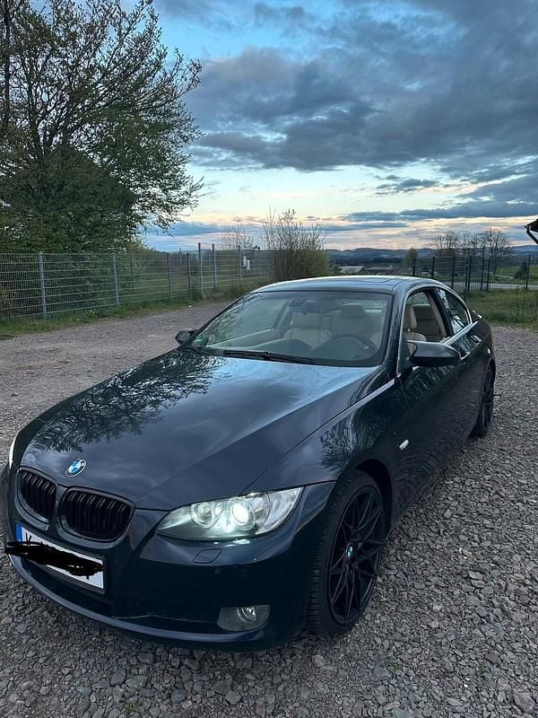 Blau Gebraucht 2006 BMW 325 Coupé | 9.000 € - Bild 1/1