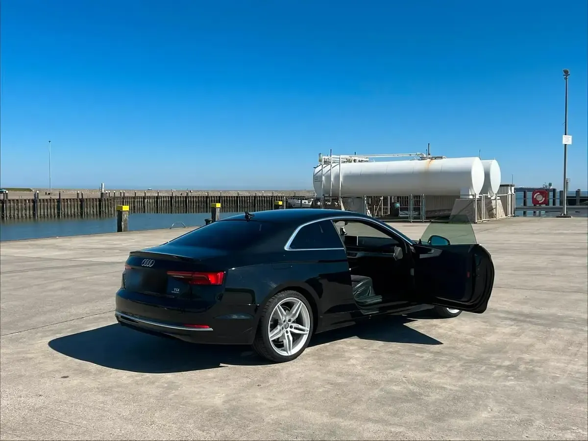Second-hand Audi A5 218 CP (160 kW) 2017 Negru Coupe